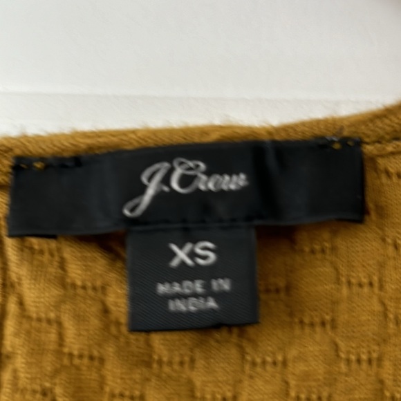 J Crew Honeycomb-Knit w Eyelet & Ruffle Trim, Gathered Sleeves, Keyhole Back XS - Picture 2 of 13